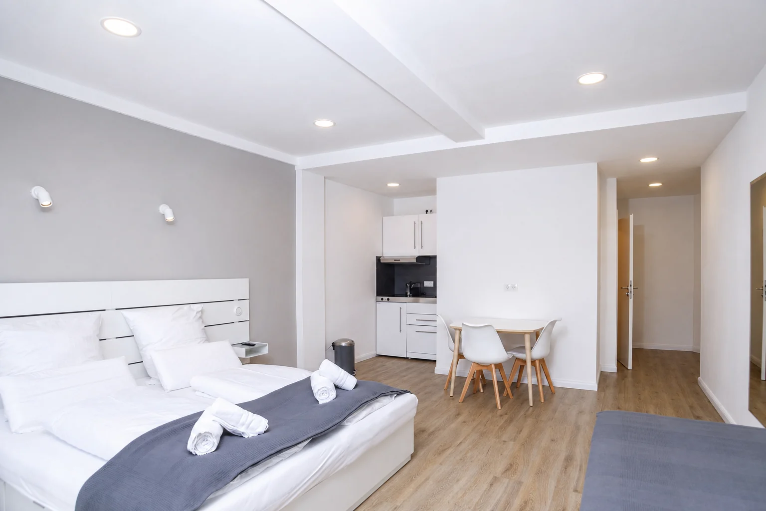 Apartment 4